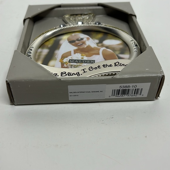 Malden | Bling, Bling, I Got The Ring | Silver Toned Keepsake Picture Frame NWT - Picture 2 of 6